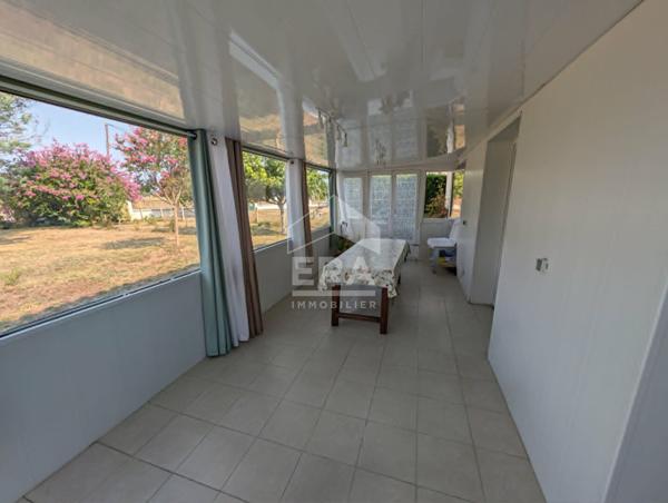 Maison individuelle avec studio indépendant vendre à Montpon-Ménestérol en Dordogne - 6 pièces, 141 m²  avec appartement indépendant de 43,9 m²