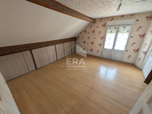 Maison individuelle avec studio indépendant vendre à Montpon-Ménestérol en Dordogne - 6 pièces, 141 m²  avec appartement indépendant de 43,9 m²