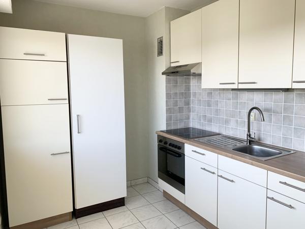 Appartement 2 pièces, balcon, cave