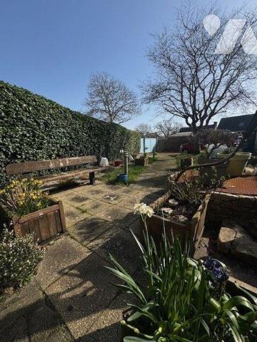 Immeuble à vendre à MOELAN SUR MER (29)
Situé au centre bourg, il comprend un LOCAL A USAGE DE...