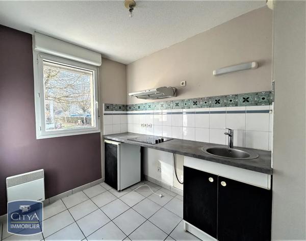 Appartement à louer 2 pièces 48.06m² Caussade (82300)