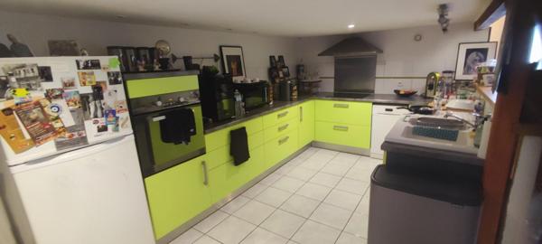 Maison de village 85M2, 4 pièces, centre de Roujan