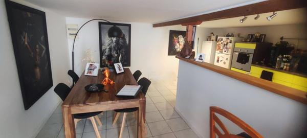 Maison de village 85M2, 4 pièces, centre de Roujan