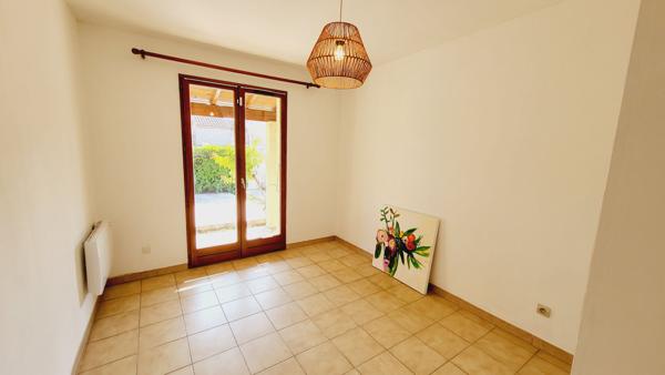 PAVILLON DE PLAIN PIED AVEC JARDIN ET GARAGE