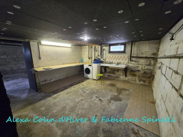 Pavillon sur sous-sol total, vie de plain-pieds possible
