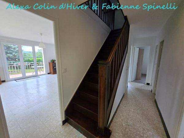 Pavillon sur sous-sol total, vie de plain-pieds possible