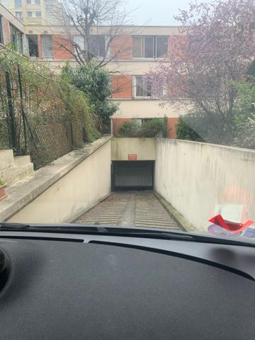 Place de parking - Paris 20