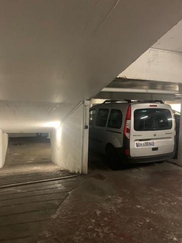 Place de parking - Paris 20