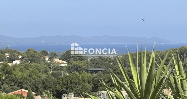 À vendre Maison 6 pièces 145 m² - Hyères 83400