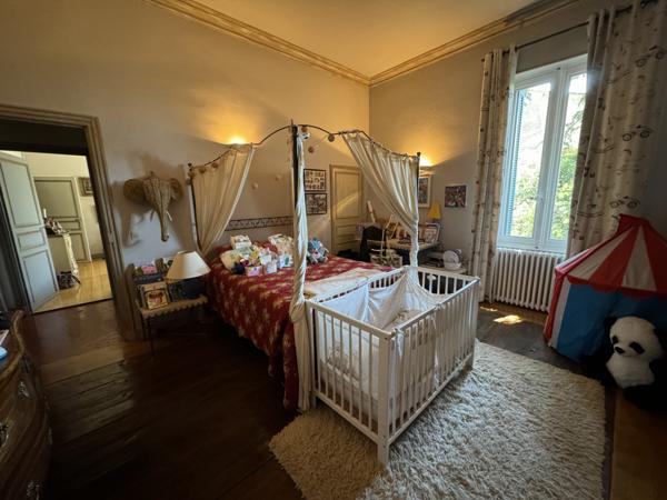 Carpentras (84200) Maison de maître avec jardin et piscine à Carpentras