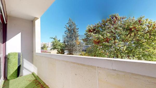 Vente                                                      Appartement
                        
                     1 pièces                      47 m2                     à Le Pecq