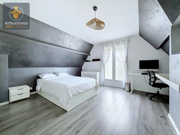 Vente                                                      Maison
                        
                     8 pièces                      183 m2                     à Quincy-sous-Sénart
