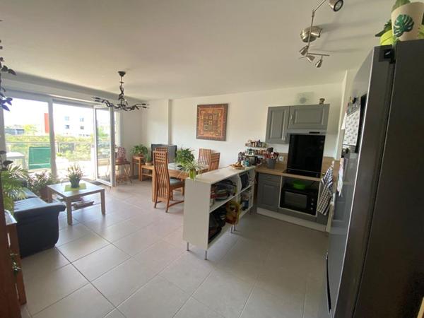 appartement type 3 pièces 57 m2 lumineux+terrasse