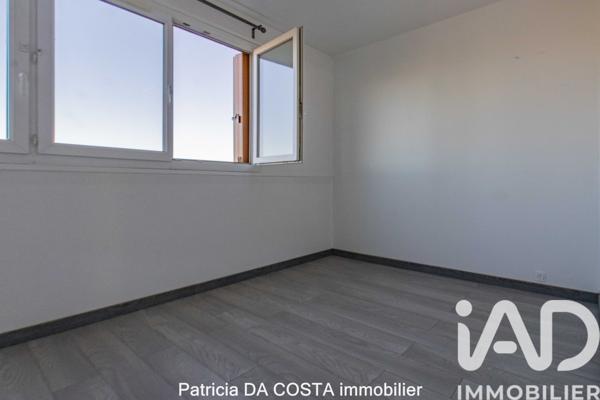 Location appartement 3 pièces 65 m² Aubergenville