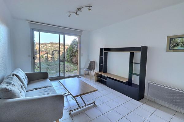 À LOUER - T2 MEUBLÉ - REZ-DE-CHAUSSÉE - FIGEAC