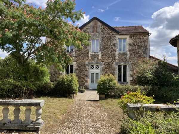 Maison à vendre à Thiviers (24800) - Dordogne