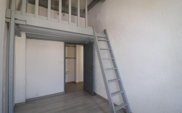 Appartement à vendre    3 pièces • 67,30 m2 Roquevaire