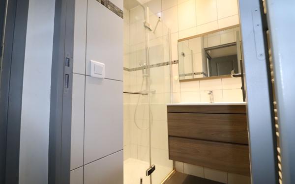 Appartement à vendre    3 pièces • 67,30 m2 Roquevaire