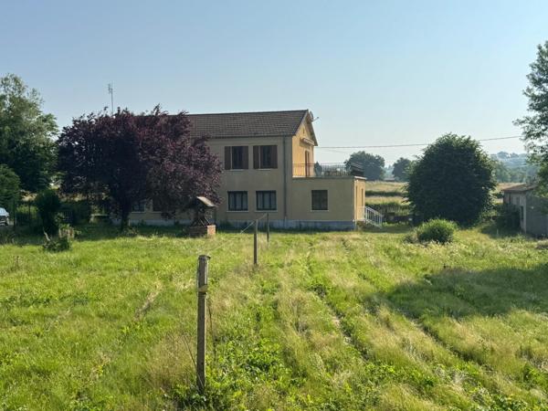 Maison de charme aux volumes impressionnants