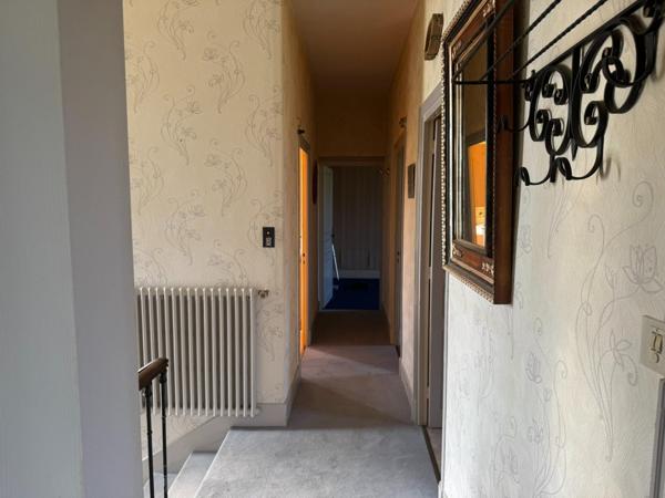 Maison de charme aux volumes impressionnants