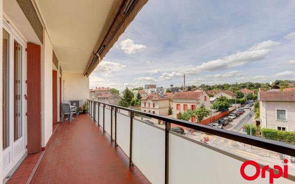 Appartement à vendre    4 pièces • 95,44 m2 Vénissieux