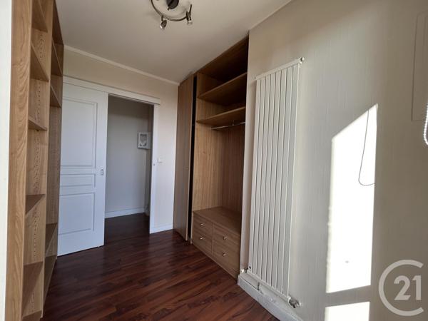 Appartement à vendre  5 pièces - 74,79 m2 FONTAINEBLEAU - 77