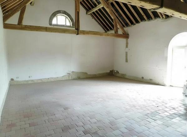 Vente                                                      Maison
                        
                                         400 m2                     à Chartres