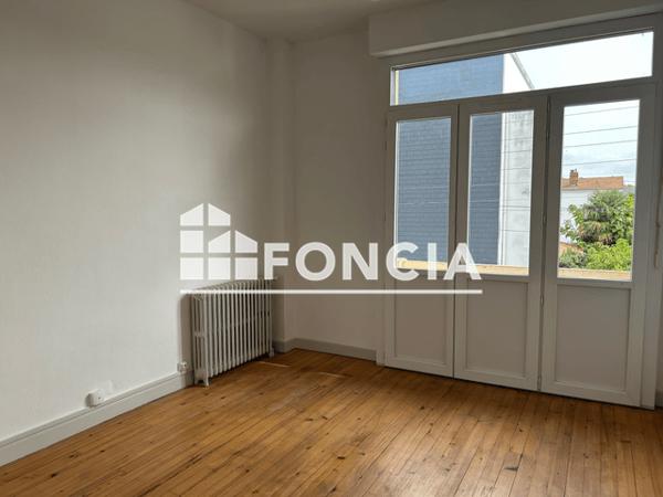 Location Appartement 3 pièces 94.33 m² - 16 RUE FIGAROL Tarbes 65000