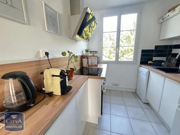 Appartement à louer 4 pièces 60.51m² Bourges (18000)