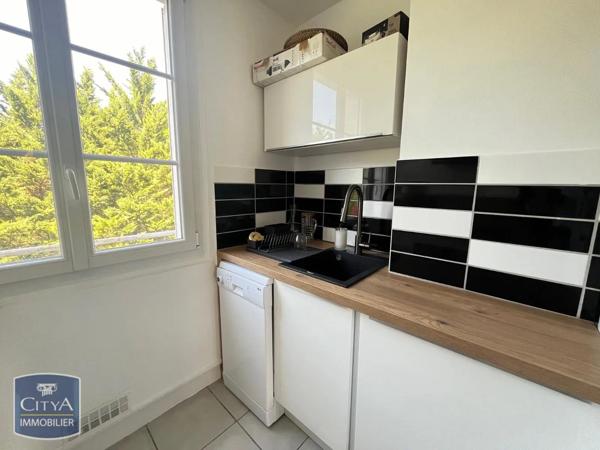 Appartement à louer 4 pièces 60.51m² Bourges (18000)