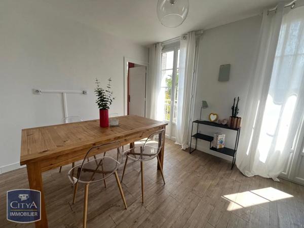 Appartement à louer 4 pièces 60.51m² Bourges (18000)