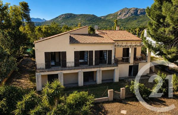 Maison à vendre  8 pièces - 197,42 m 2   CALENZANA  - 202