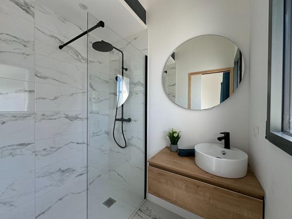 Villa Châtelaillonnaise neuve face à la mer