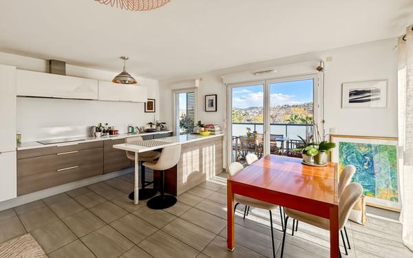 Appartement à vendre    3 pièces • 68,15 m2 Le Cannet