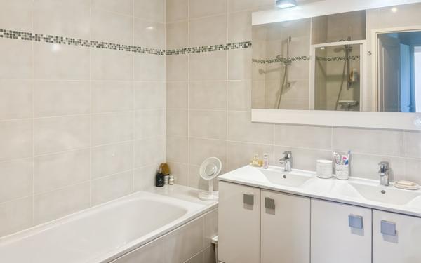 Appartement à vendre    3 pièces • 68,15 m2 Le Cannet