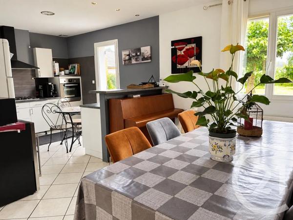 Maison à vendre  7 pièces - 148 m 2   AUNEAU BLEURY ST SYMPHORIEN  - 28