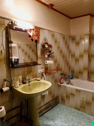 Rare - Maison de village avec toit-terrasse