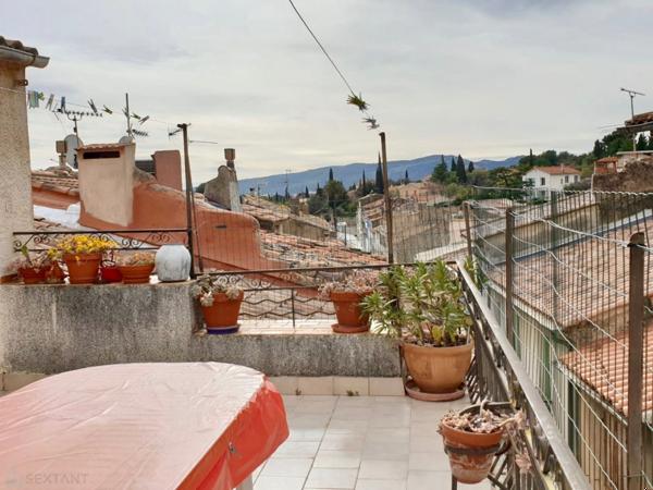 Rare - Maison de village avec toit-terrasse