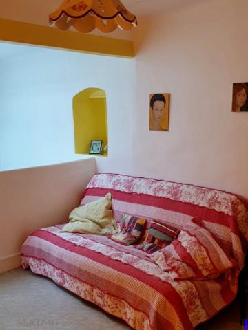 Rare - Maison de village avec toit-terrasse