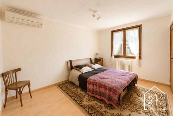 Villa de 160 m² habitables sur un terrain de 1090 m²