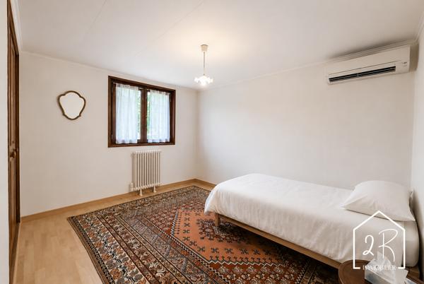 Villa de 160 m² habitables sur un terrain de 1090 m²