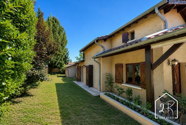 Villa de 160 m² habitables sur un terrain de 1090 m²