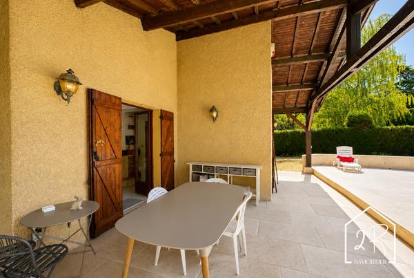 Villa de 160 m² habitables sur un terrain de 1090 m²