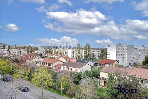 VAULX-EN-VELIN CENTRE - 3 PIECES 67 m² - 1 BALCON + 1 GARAGE EN SOUS-SOL