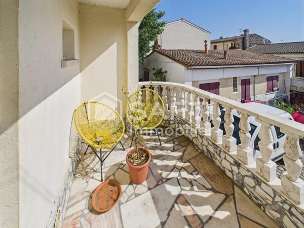 Bel appartement 3 chabres,terrasse.