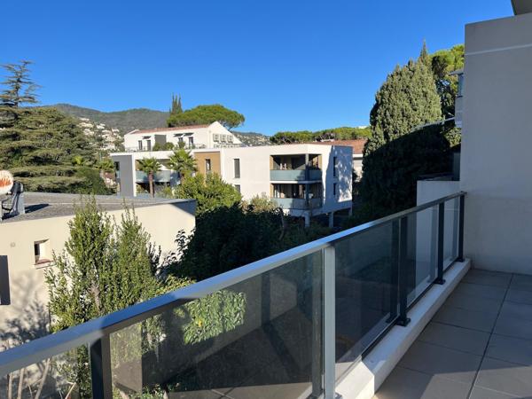 Mandelieu-la-Napoule (06210) APPARTELENT T3 AVEC TERRASSE DANS RESIDENCE RECENTE