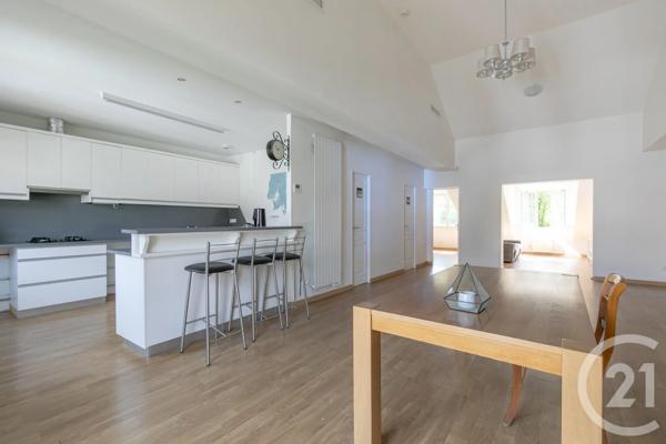 Maison à vendre  9 pièces - 255,96 m 2   CHAMPIGNY SUR MARNE  - 94