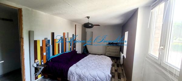 Bagard maison en pierre mitoyenne de 134m2 avec garage sur 360m2 de terrain