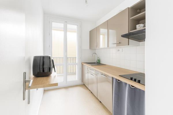 Manosque – Idéal investisseur : appartement T4 de 69 m² avec balcon et cave dans résidence sécurisée