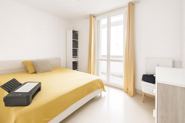 Manosque – Idéal investisseur : appartement T4 de 69 m² avec balcon et cave dans résidence sécurisée